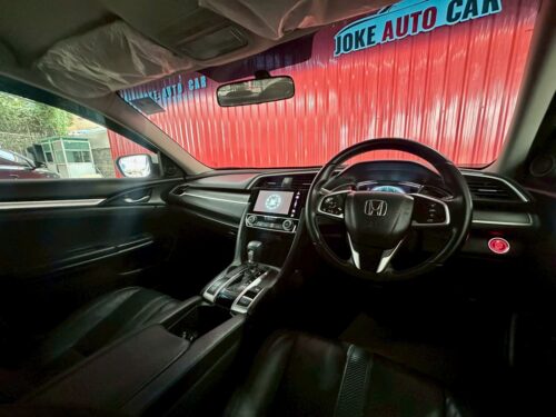 LINE_ALBUM_Honda Civic EL 2017_260929_16