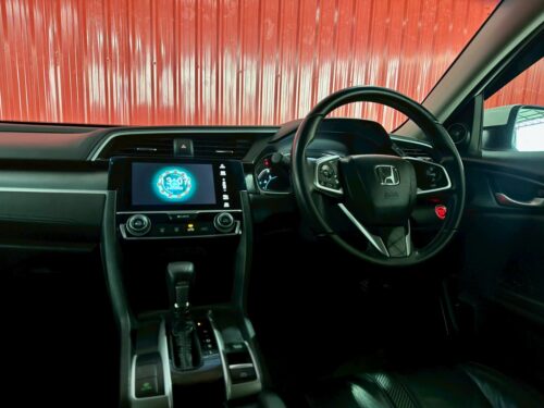 LINE_ALBUM_Honda Civic EL 2017_260929_17