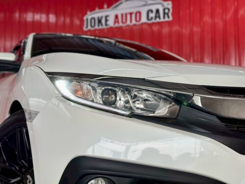 LINE_ALBUM_Honda Civic EL 2017_260929_6