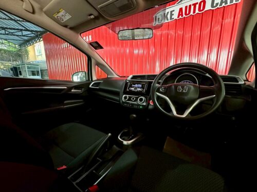 LINE_ALBUM_Honda Jazz 1.5 V 2020_260929_10