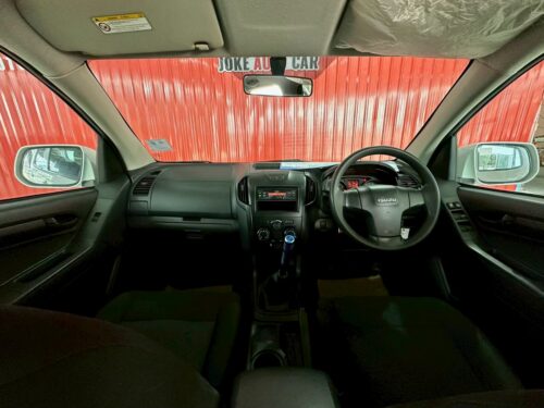 LINE_ALBUM_Isuzu D-Max 1.9 S (ABS)(MNC) 2018_260929_16