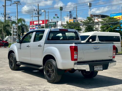 LINE_ALBUM_Isuzu D-Max Auto Hilander 2.5 Z Prestige 2013_260928_6