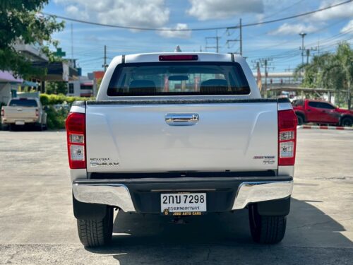 LINE_ALBUM_Isuzu D-Max Auto Hilander 2.5 Z Prestige 2013_260928_7