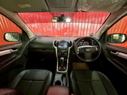 LINE_ALBUM_Isuzu D-Max Auto cab 1.9 Z Prestige_260929_37